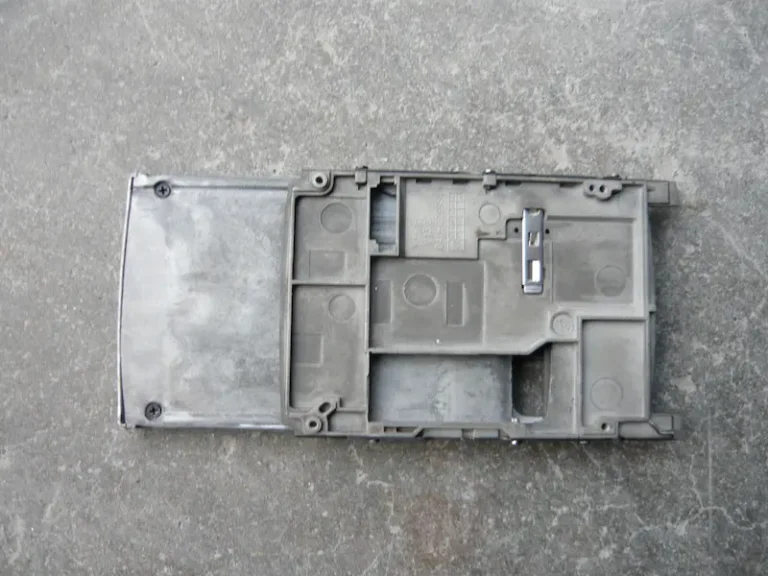 Galvanized steel sheet with corrosion-resistant protective coating