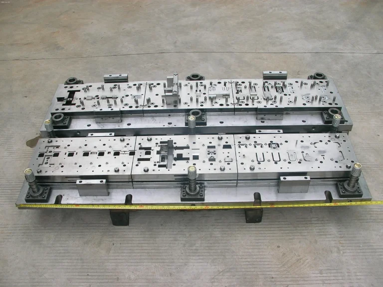 Different injection mold gate types used in plastic mold design