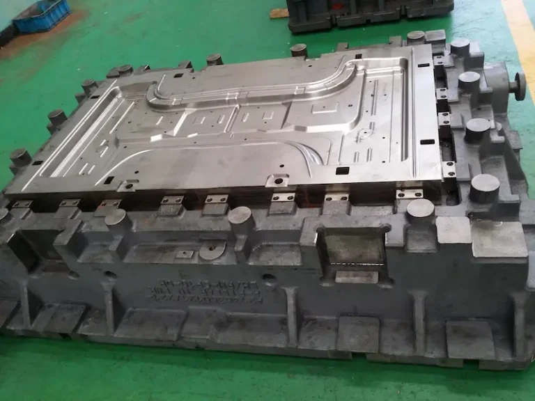 Diagram of the five basic systems in a plastic injection mold