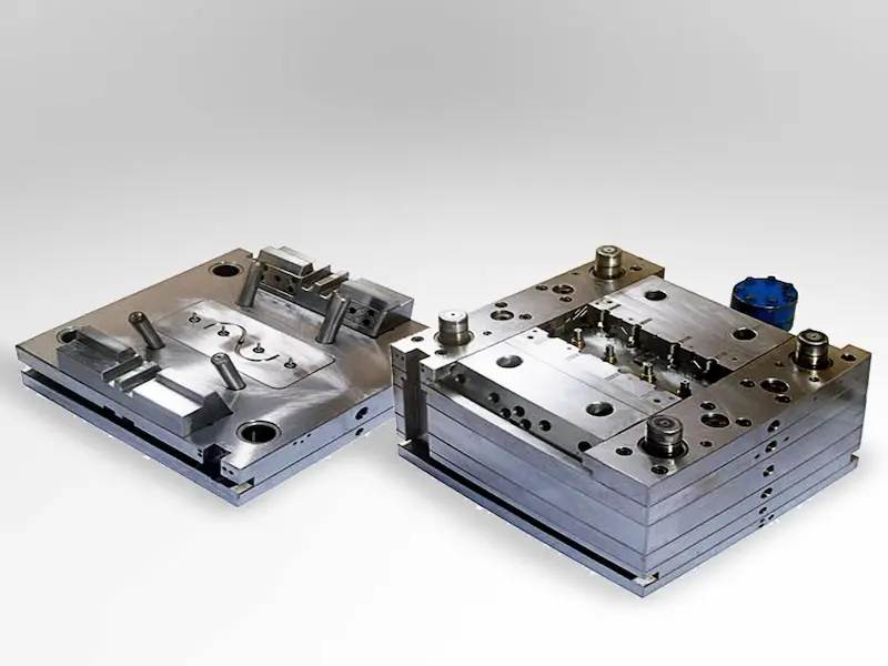 Hot injection molded plastic part in correction fixture with proper packaging for deformation control