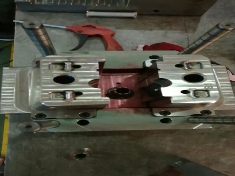 Injection molded plastic parts with uneven color variation and appearance defects