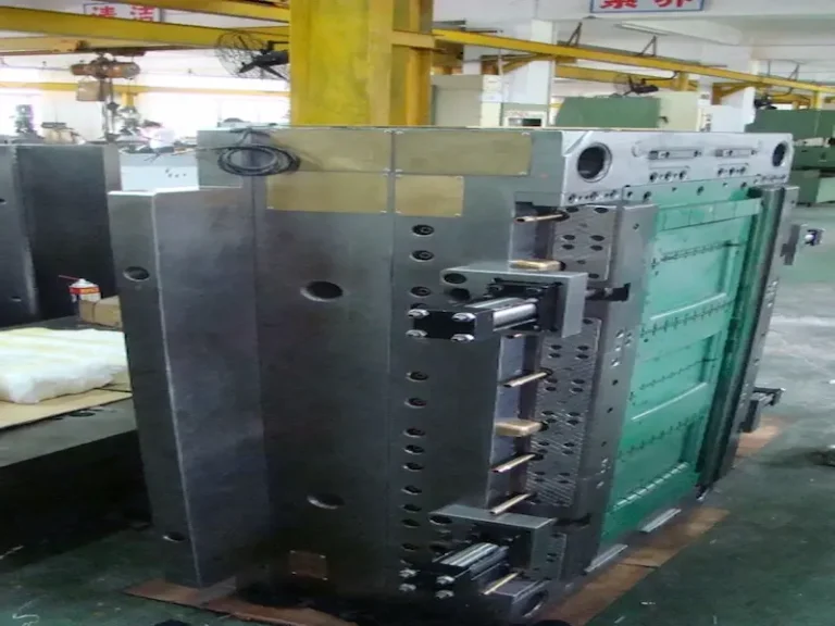 Sink marks and internal shrinkage defects in thick-wall injection molded plastic parts