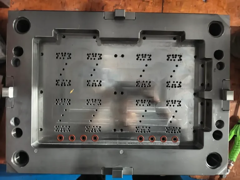 Selective laser sintering SLS process using laser sintering of powder material for prototype and functional part production