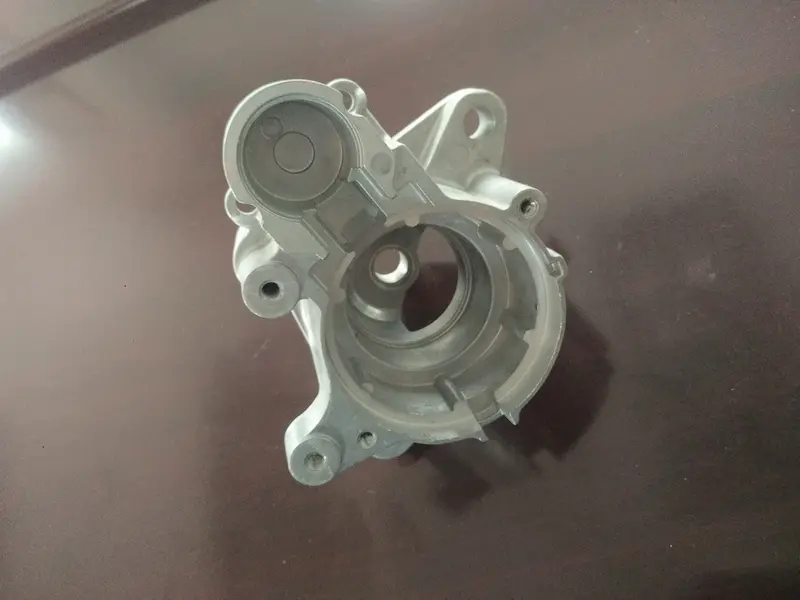 Down milling vs up milling in CNC machining showing chip thickness cutting force and tool life differences