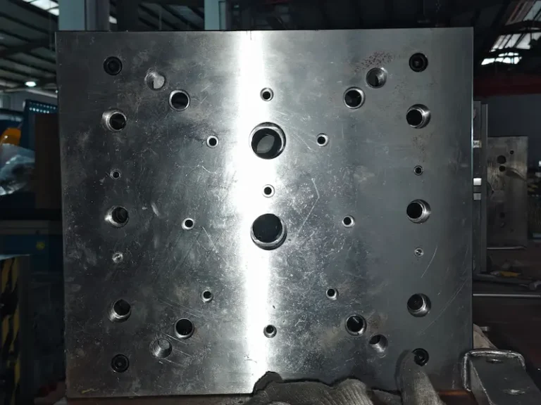 Key characteristics of rapid prototyping technology in modern manufacturing including CAD-driven additive production and fast development