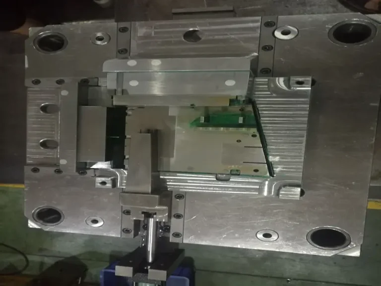 Poor surface gloss in injection molded parts compared with a normal glossy plastic part