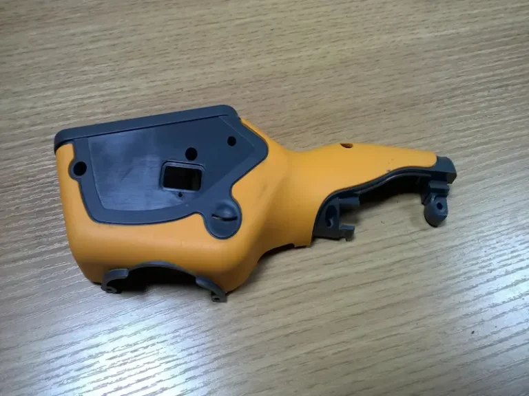 Poor demolding in injection molding caused by part sticking rough mold surface and insufficient draft angle