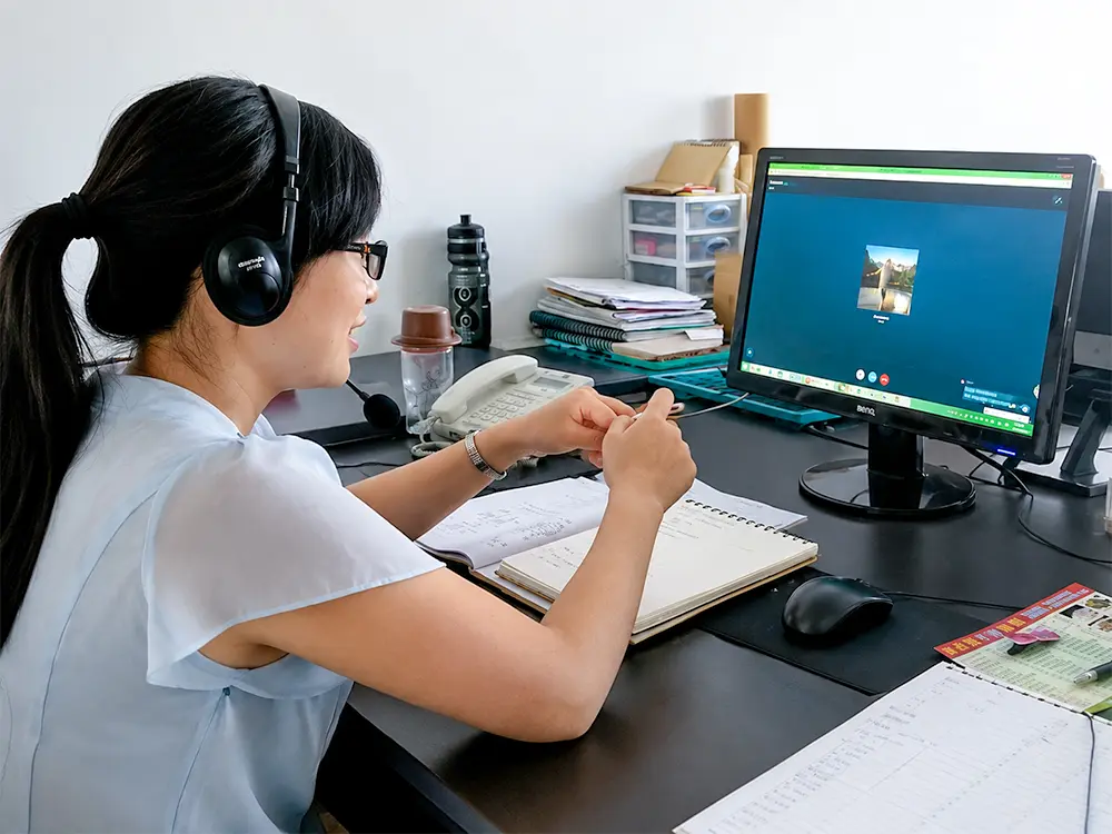 Fitmold technical communication and project approval workflow for custom mold and manufacturing projects