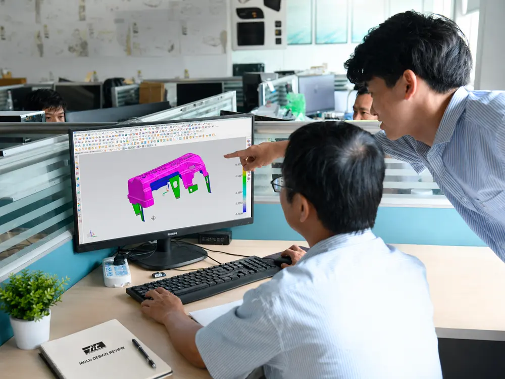 Engineering process control and mold review before custom tooling manufacturing